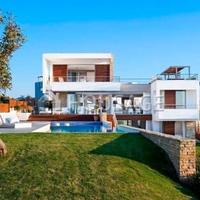 Villa in Republic of Cyprus, Eparchia Pafou, Nicosia, 360 sq.m.
