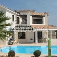 Villa in Republic of Cyprus, Eparchia Pafou, Nicosia, 350 sq.m.