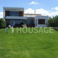 Villa in Republic of Cyprus, Eparchia Pafou, Nicosia, 425 sq.m.