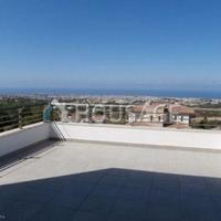 Villa in Republic of Cyprus, Eparchia Pafou, Nicosia, 750 sq.m.