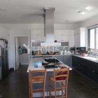 Villa in Republic of Cyprus, Eparchia Pafou, Nicosia, 750 sq.m.