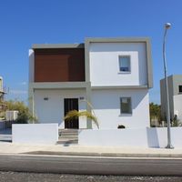 Villa at the seaside in Republic of Cyprus, Eparchia Pafou, 188 sq.m.