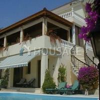 Villa in Republic of Cyprus, Eparchia Pafou, Nicosia, 530 sq.m.