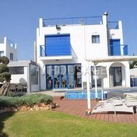 Дом на Кипре, Фамагуста, 300 кв.м.