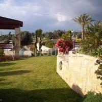 House in Republic of Cyprus, Eparchia Pafou, Nicosia, 550 sq.m.