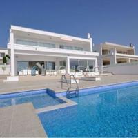 Дом на Кипре, Фамагуста, 528 кв.м.