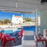 House in Republic of Cyprus, Ammochostou, 185 sq.m.