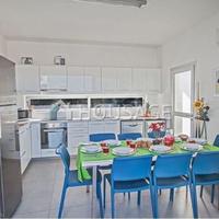 House in Republic of Cyprus, Ammochostou, 185 sq.m.