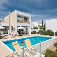 House in Republic of Cyprus, Eparchia Pafou, Nicosia, 128 sq.m.