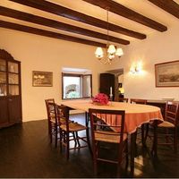 Дом в Испании, Балеарские Острова, Пальма, 1375 кв.м.