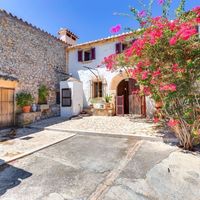 House in Spain, Balearic Islands, Palma, 400 sq.m.