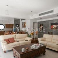 Flat in Republic of Cyprus, Eparchia Pafou, Nicosia, 156 sq.m.