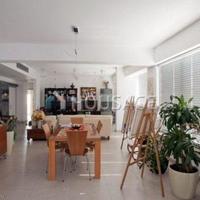 Flat in Republic of Cyprus, Eparchia Pafou, Nicosia, 156 sq.m.