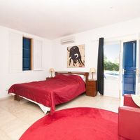 Villa in Spain, Balearic Islands, Palma, 570 sq.m.