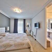 Flat in Spain, Balearic Islands, Palma, 146 sq.m.