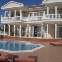 Villa in Spain, Canary Islands, Santa Cruz de Tenerife, 868 sq.m.