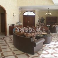 Villa in Spain, Canary Islands, Santa Cruz de Tenerife, 868 sq.m.