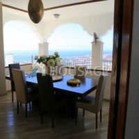 Villa in Spain, Canary Islands, Santa Cruz de Tenerife