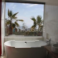 Villa in Spain, Canary Islands, Santa Cruz de Tenerife, 306 sq.m.