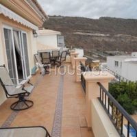 Villa in Spain, Canary Islands, Santa Cruz de Tenerife, 250 sq.m.