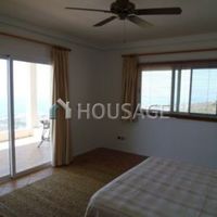 Villa in Spain, Canary Islands, Santa Cruz de Tenerife, 250 sq.m.