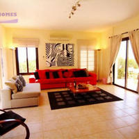 Villa in Republic of Cyprus, Eparchia Pafou, Nicosia, 251 sq.m.