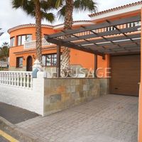 Villa in Spain, Canary Islands, Santa Cruz de Tenerife, 285 sq.m.