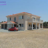 Villa in Republic of Cyprus, Lemesou, Nicosia, 340 sq.m.