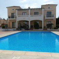 Townhouse in Republic of Cyprus, Eparchia Pafou, Nicosia, 93 sq.m.