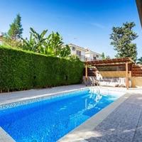 Вилла на Кипре, Лимасол, Никосия, 370 кв.м.