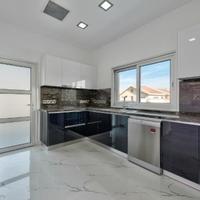 Вилла на Кипре, Лимасол, Никосия, 261 кв.м.