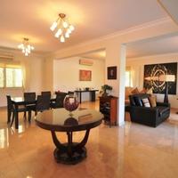 Villa in Republic of Cyprus, Lemesou, Nicosia, 500 sq.m.