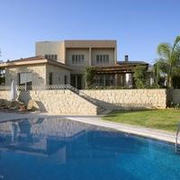 Вилла на Кипре, Лимасол, Никосия, 461 кв.м.