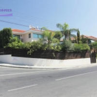 Вилла на Кипре, Лимасол, Никосия, 380 кв.м.