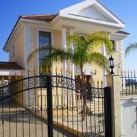 Villa in Republic of Cyprus, Lemesou, Nicosia, 530 sq.m.