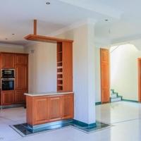 Villa in Republic of Cyprus, Lemesou, Nicosia, 530 sq.m.