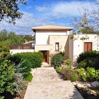 Villa in Republic of Cyprus, Eparchia Pafou, Nicosia, 210 sq.m.