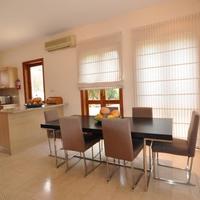 Villa in Republic of Cyprus, Eparchia Pafou, Nicosia, 210 sq.m.