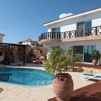 Villa in Republic of Cyprus, Eparchia Pafou, Nicosia, 395 sq.m.