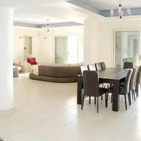 Villa in Republic of Cyprus, Eparchia Pafou, Nicosia, 710 sq.m.