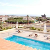 Villa in Republic of Cyprus, Eparchia Pafou, Nicosia, 710 sq.m.