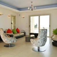 Villa in Republic of Cyprus, Eparchia Pafou, Nicosia, 710 sq.m.