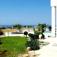 Villa in Republic of Cyprus, Eparchia Pafou, Nicosia, 400 sq.m.