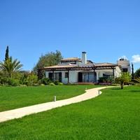 Villa in Republic of Cyprus, Eparchia Pafou, Nicosia, 300 sq.m.