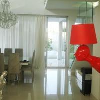 Villa in Republic of Cyprus, Eparchia Larnakas, Nicosia, 420 sq.m.