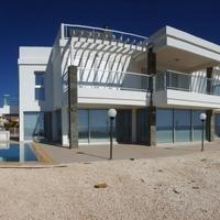 Villa in Republic of Cyprus, Ammochostou, 400 sq.m.