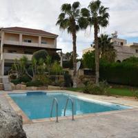 Вилла на Кипре, Лимасол, Никосия, 450 кв.м.