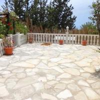 Bungalow in Republic of Cyprus, Eparchia Pafou, Nicosia, 80 sq.m.