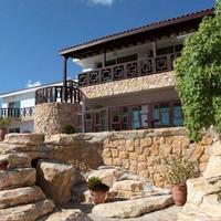 Villa in Republic of Cyprus, Eparchia Pafou, Nicosia, 395 sq.m.