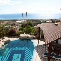 Villa in Republic of Cyprus, Eparchia Pafou, Nicosia, 395 sq.m.
